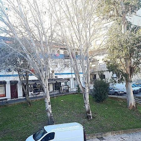 Lovely Room For Rent Odivelas  Exterior foto